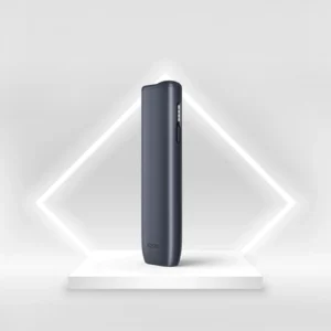 IQOS ILUMA i ONE Midnight Black – front view of sleek tobacco heating device